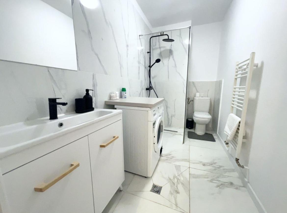 Yamalux Apartments - Ploiesti 33 Kaloşvar Dış mekan fotoğraf